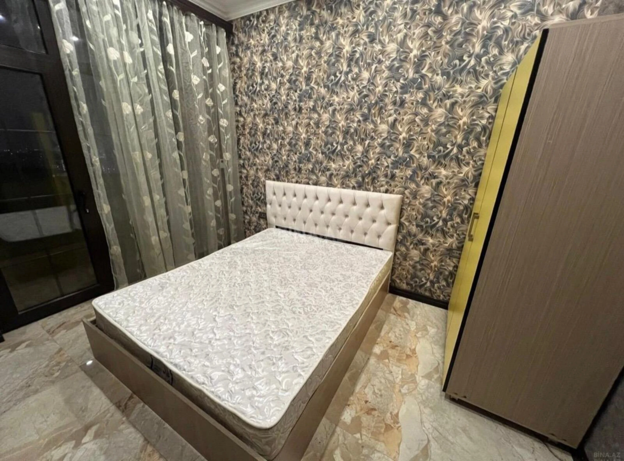 Kirayə verilir 2 otaqlı mənzil 72 m²