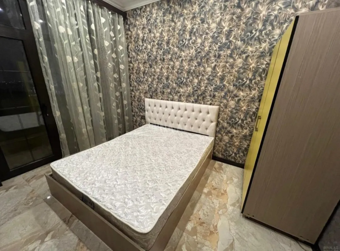 Kirayə verilir 2 otaqlı mənzil 72 m²