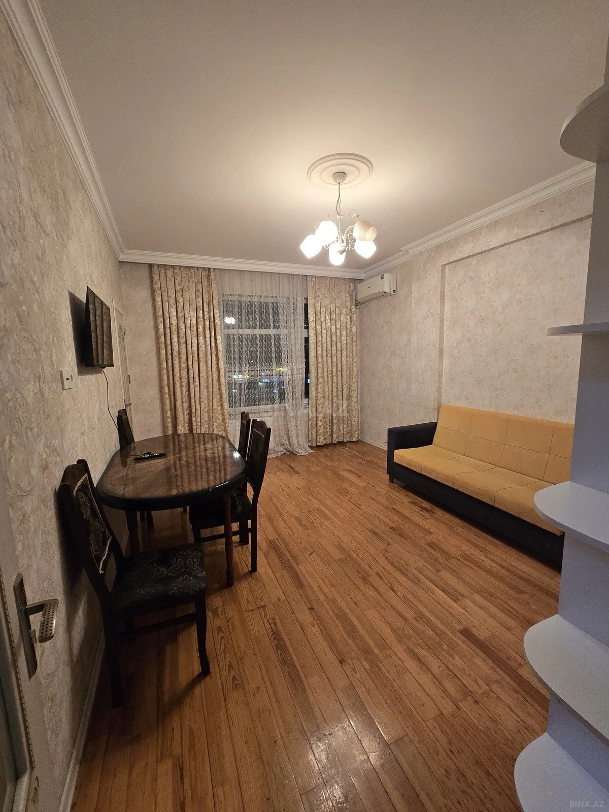 Satılır 2 otaqlı mənzil 52 m²