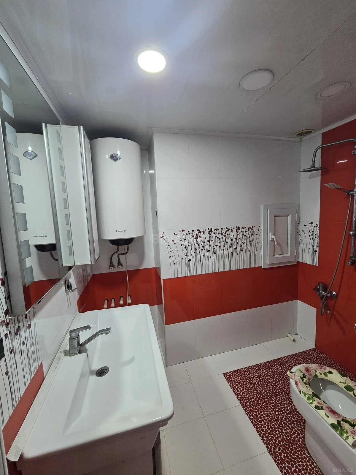 Satılır 2 otaqlı mənzil 52 m²