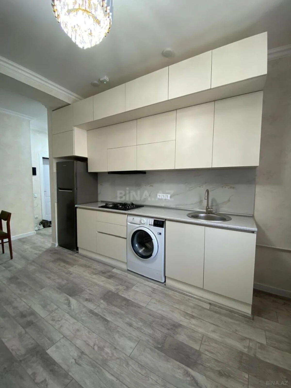 Kirayə verilir 2 otaqlı mənzil 50 m²