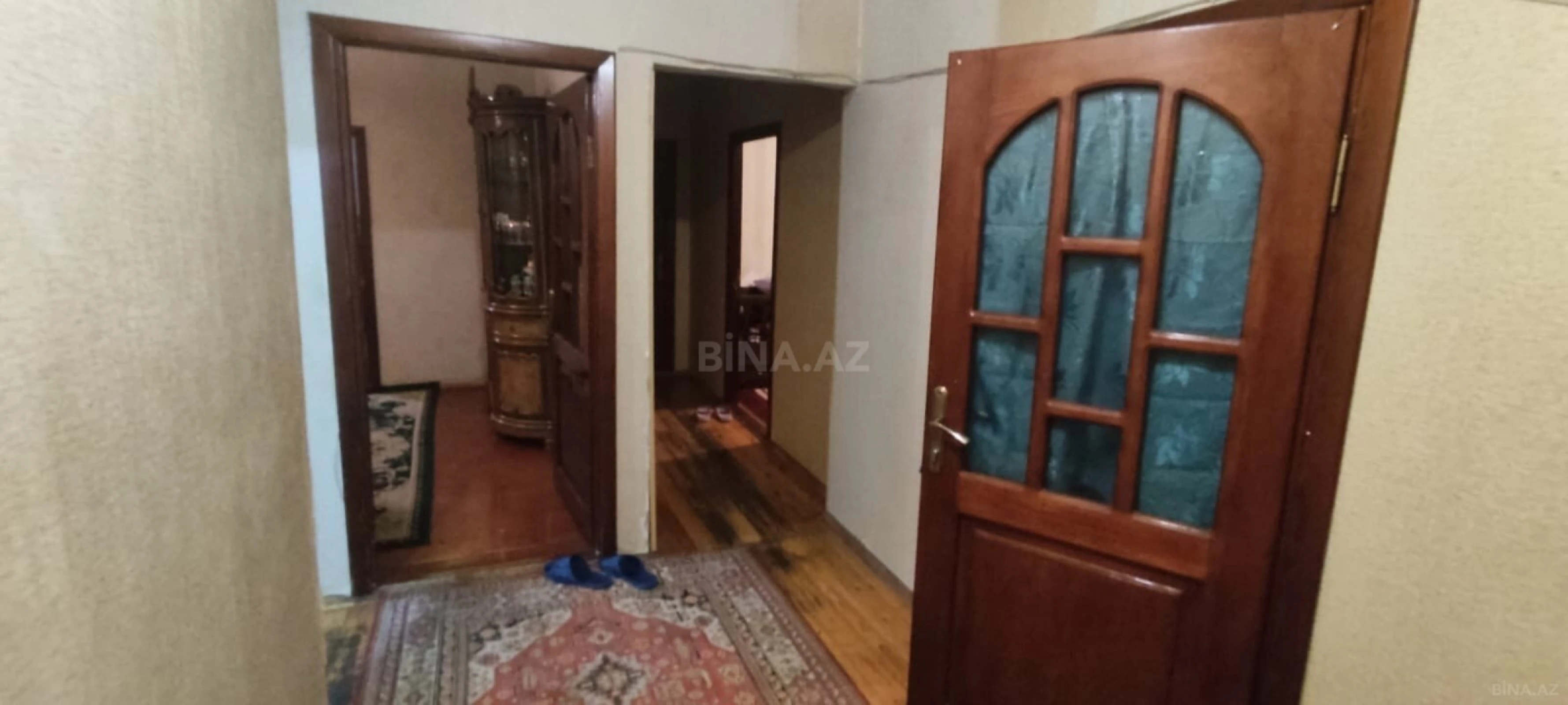 Satılır 5 otaqlı mənzil 122 m²