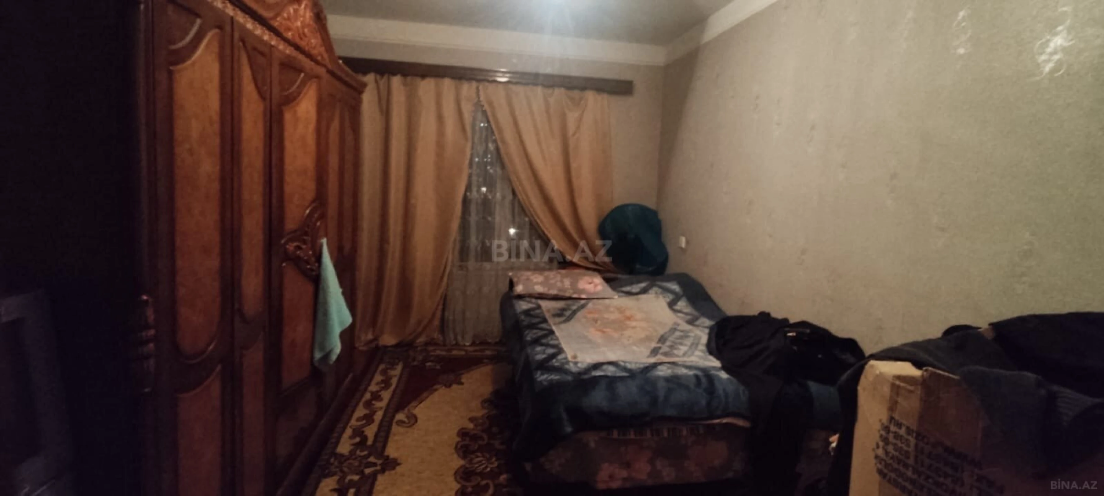 Satılır 5 otaqlı mənzil 122 m²