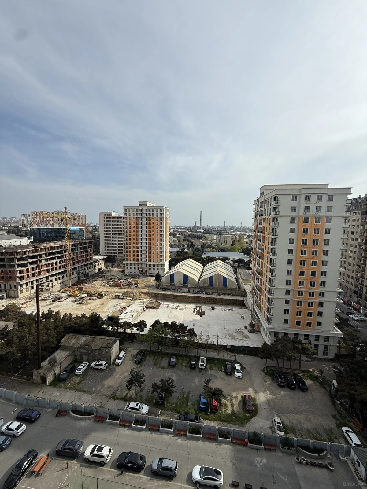 Kirayə verilir 2 otaqlı mənzil 90 m²