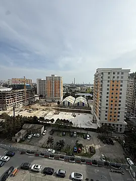 Kirayə verilir 2 otaqlı mənzil 90 m²