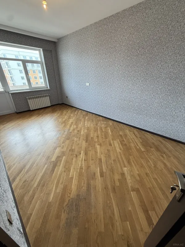 Kirayə verilir 2 otaqlı mənzil 90 m²
