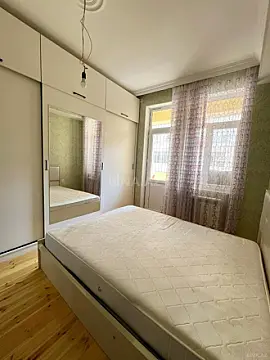 Kirayə verilir 2 otaqlı mənzil 60 m²