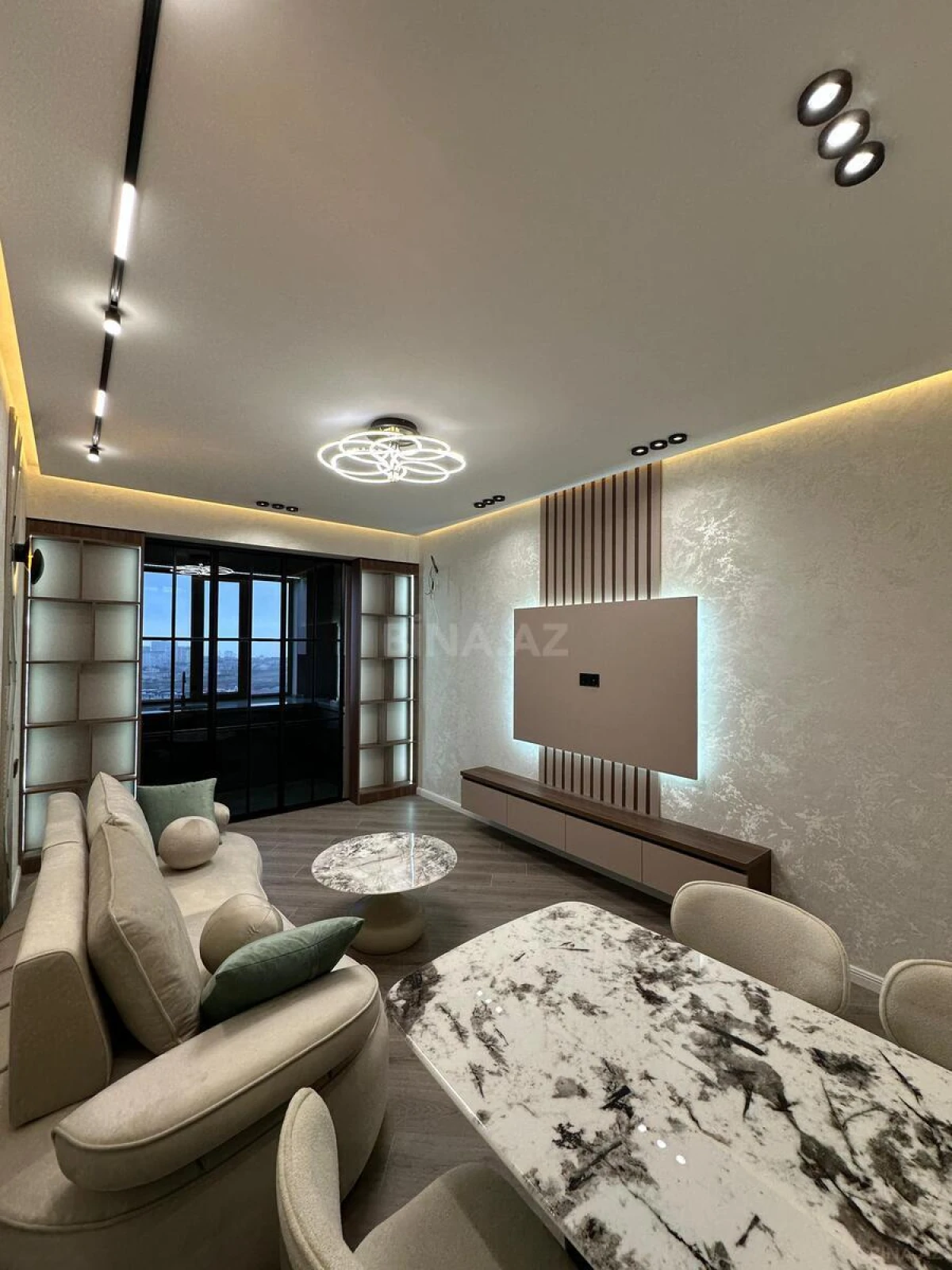 Satılır 2 otaqlı mənzil 66 m²
