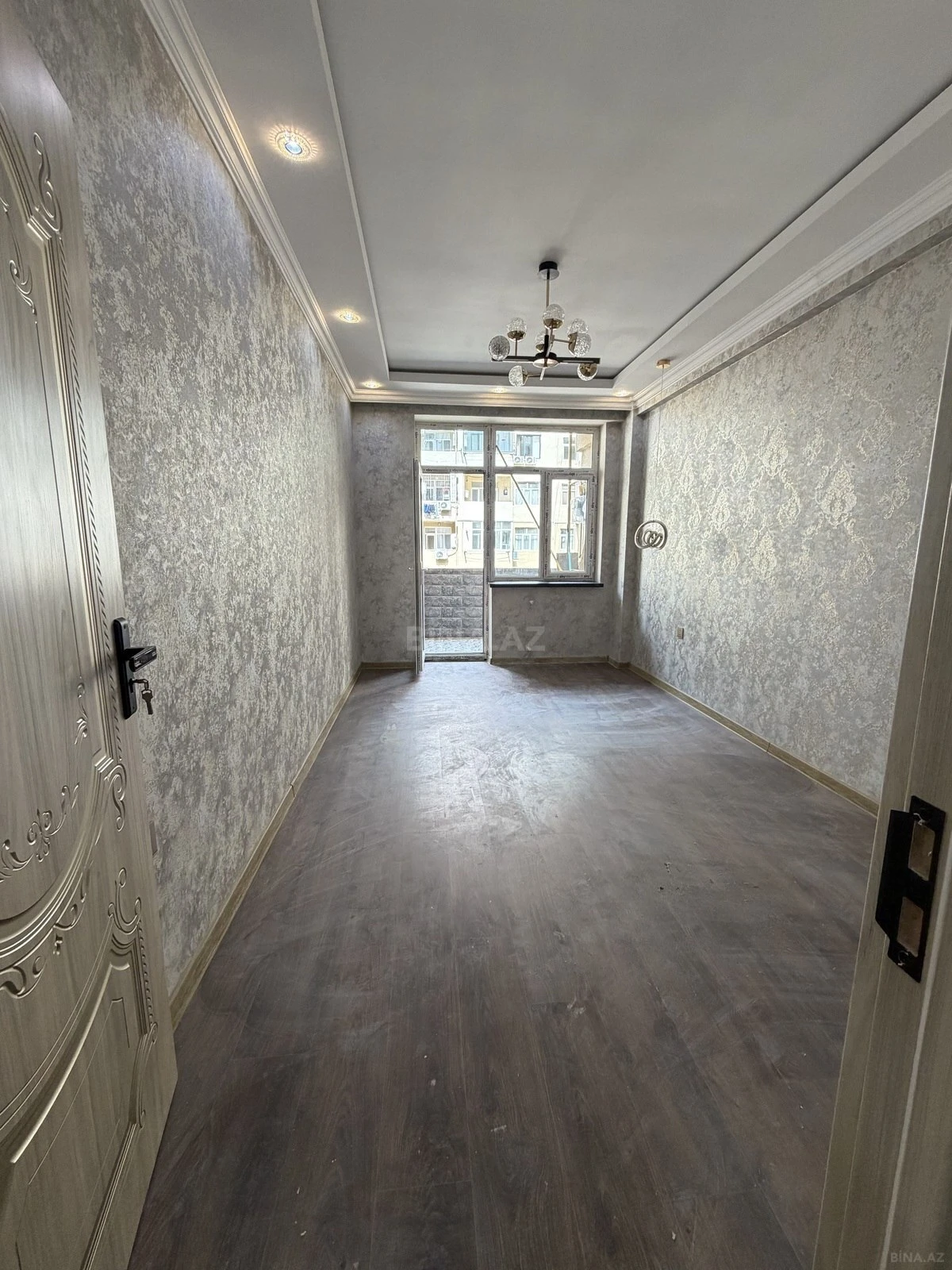 Satılır 2 otaqlı mənzil 62 m²