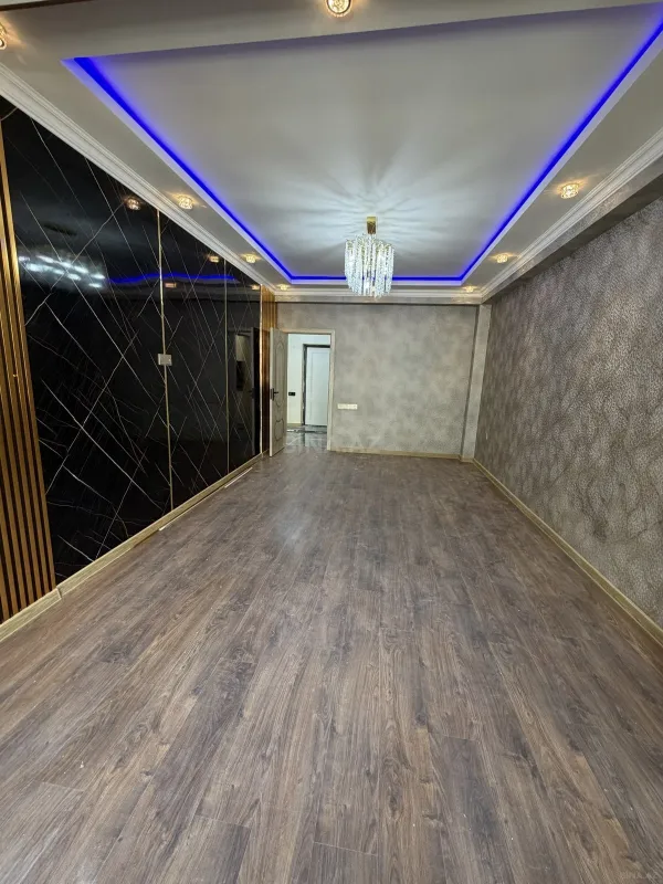 Satılır 2 otaqlı mənzil 62 m²