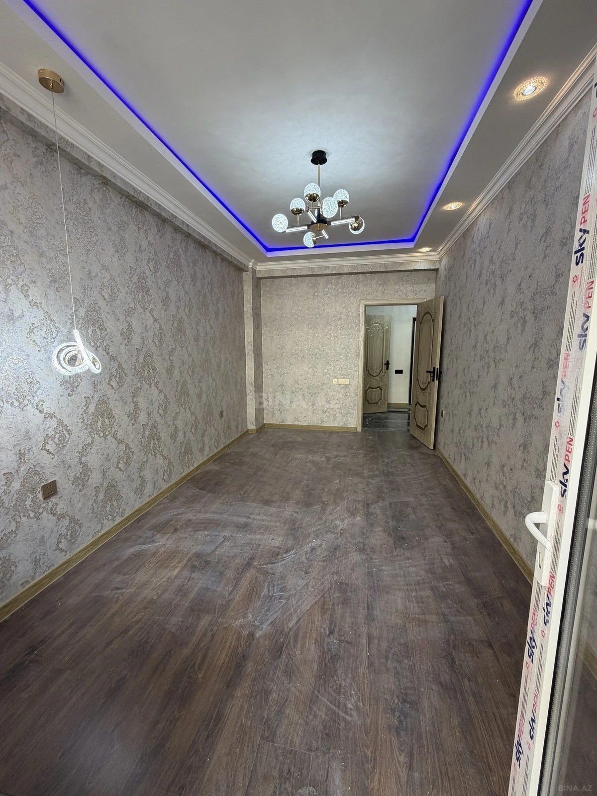 Satılır 2 otaqlı mənzil 62 m²