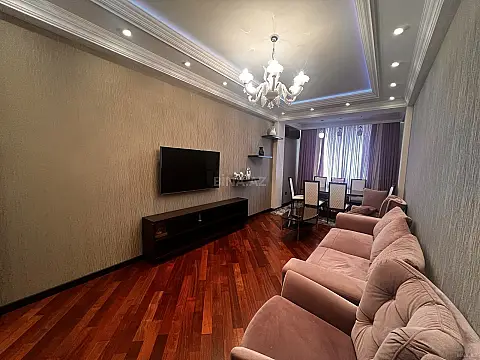 Kirayə verilir 3 otaqlı mənzil 140 m² — Bakı 3 otaq 140.00 m²
