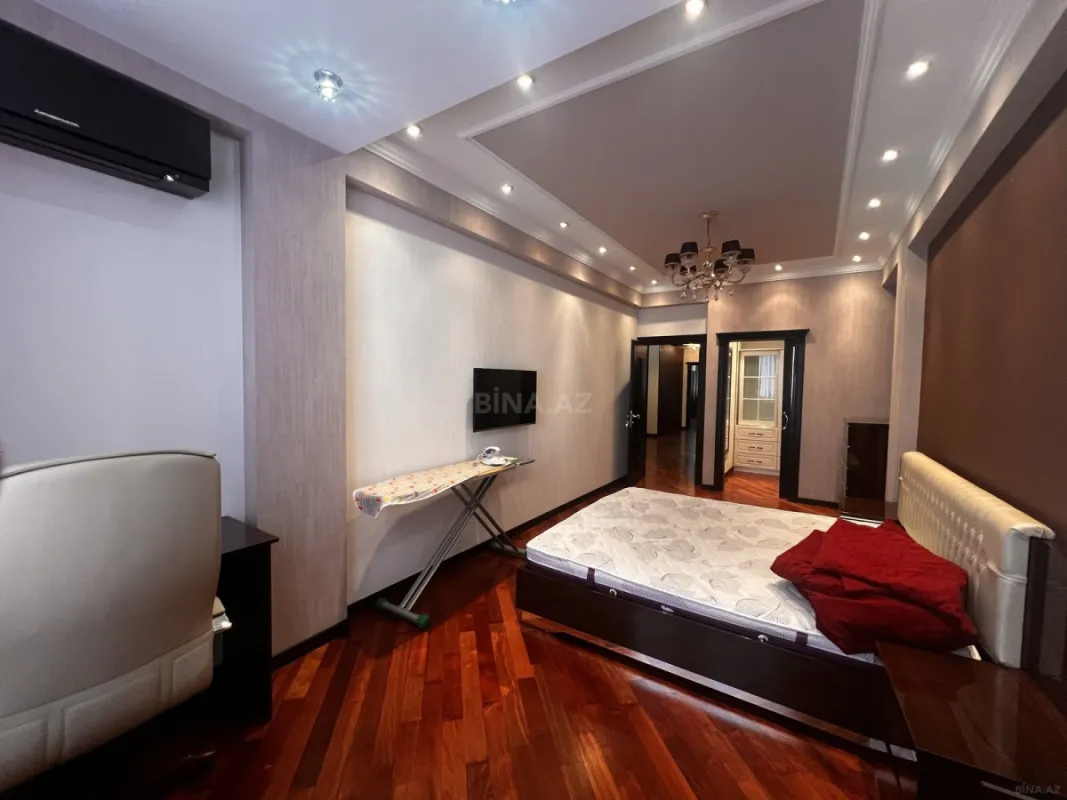 Kirayə verilir 3 otaqlı mənzil 140 m²