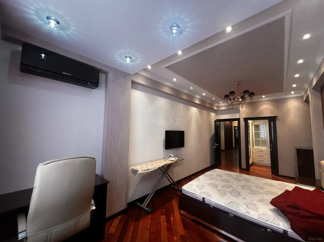 Kirayə verilir 3 otaqlı mənzil 140 m²