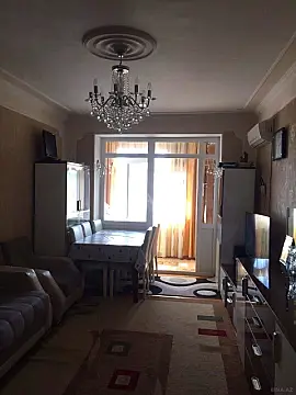 Satılır 2 otaqlı mənzil 65 m²