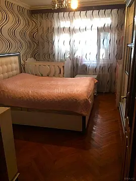 Satılır 2 otaqlı mənzil 65 m²
