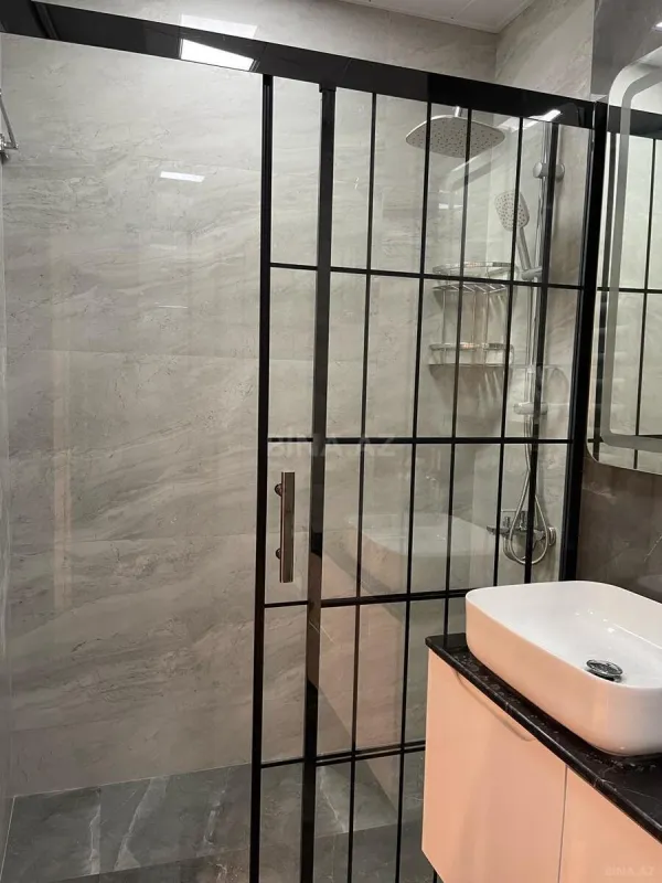 Kirayə verilir 2 otaqlı mənzil 65 m²