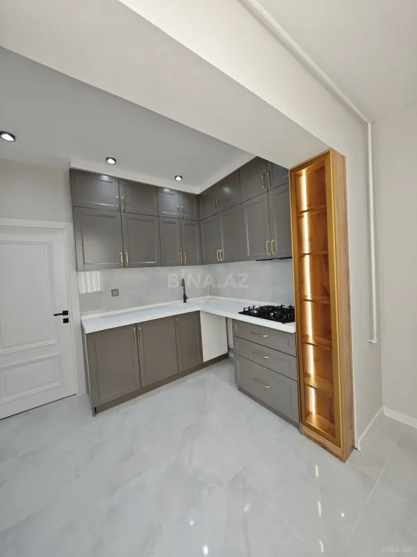 Satılır 4 otaqlı mənzil 100 m²