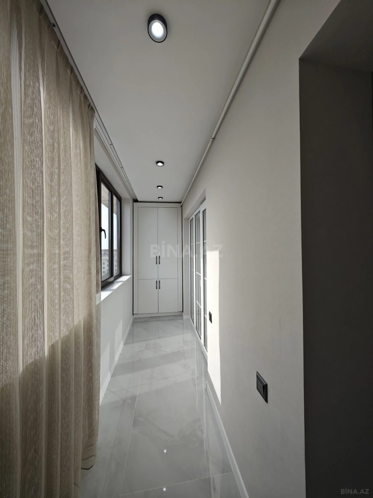 Satılır 4 otaqlı mənzil 100 m²
