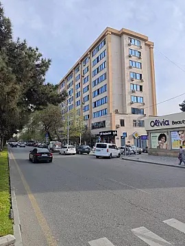 Satılır 4 otaqlı mənzil 100 m² — Bakı, Bakıxanov 4 otaq 100.00 m²