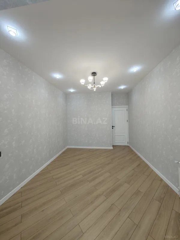 Satılır 4 otaqlı mənzil 100 m²
