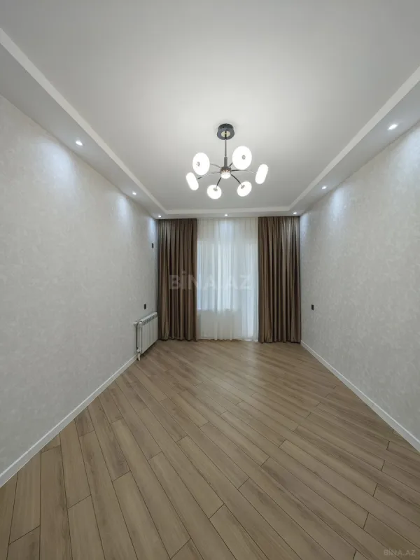 Satılır 4 otaqlı mənzil 100 m²