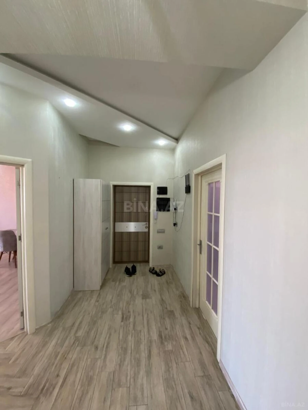 Kirayə verilir 3 otaqlı mənzil 160 m²