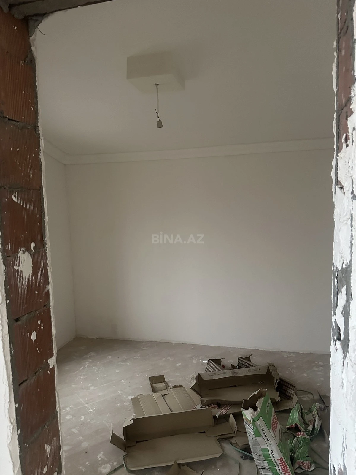 Satılır 6 otaqlı həyət evi 300 m²