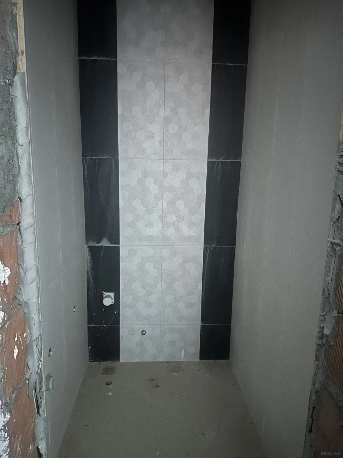 Satılır 6 otaqlı həyət evi 300 m²