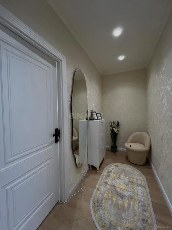 Satılır 2 otaqlı mənzil 67 m²