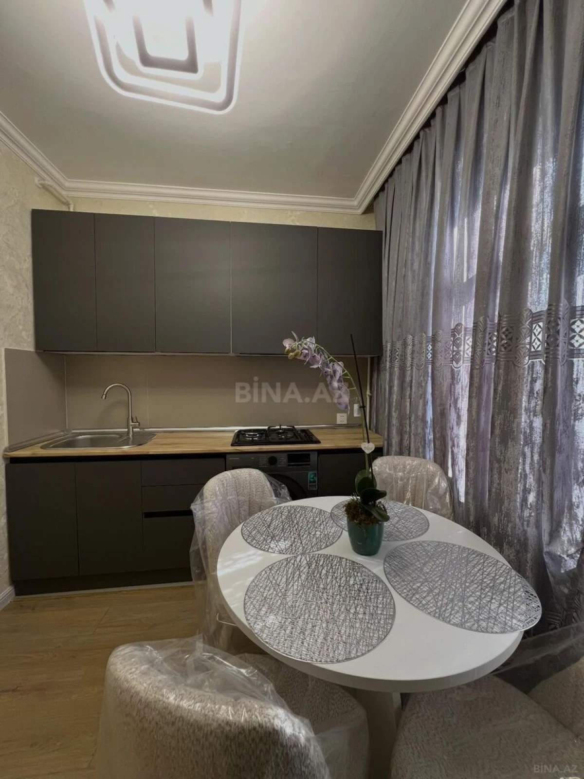 Satılır 2 otaqlı mənzil 67 m²