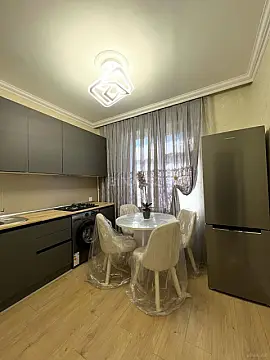 Satılır 2 otaqlı mənzil 67 m²