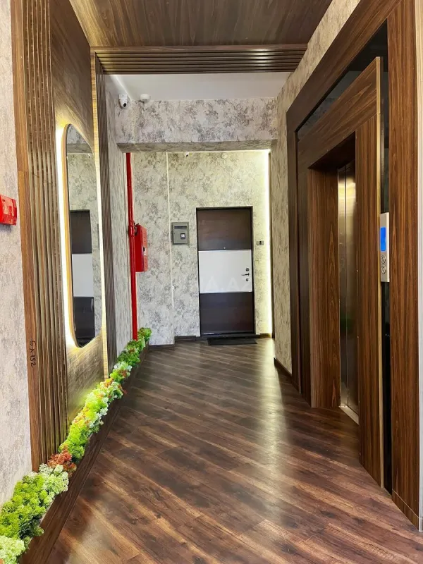 Kirayə verilir 4 otaqlı mənzil 170 m²