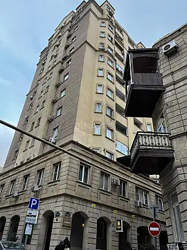 Kirayə verilir 4 otaqlı mənzil 170 m² — Bakı, Nizami 4 otaq 170.00 m²