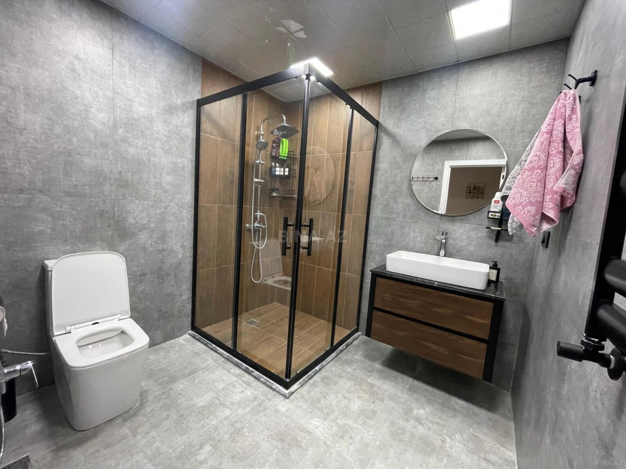 Satılır 3 otaqlı mənzil 112 m²