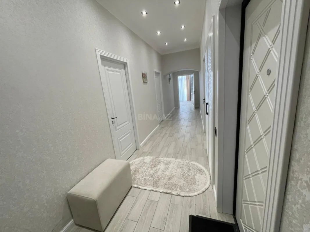 Satılır 3 otaqlı mənzil 112 m²