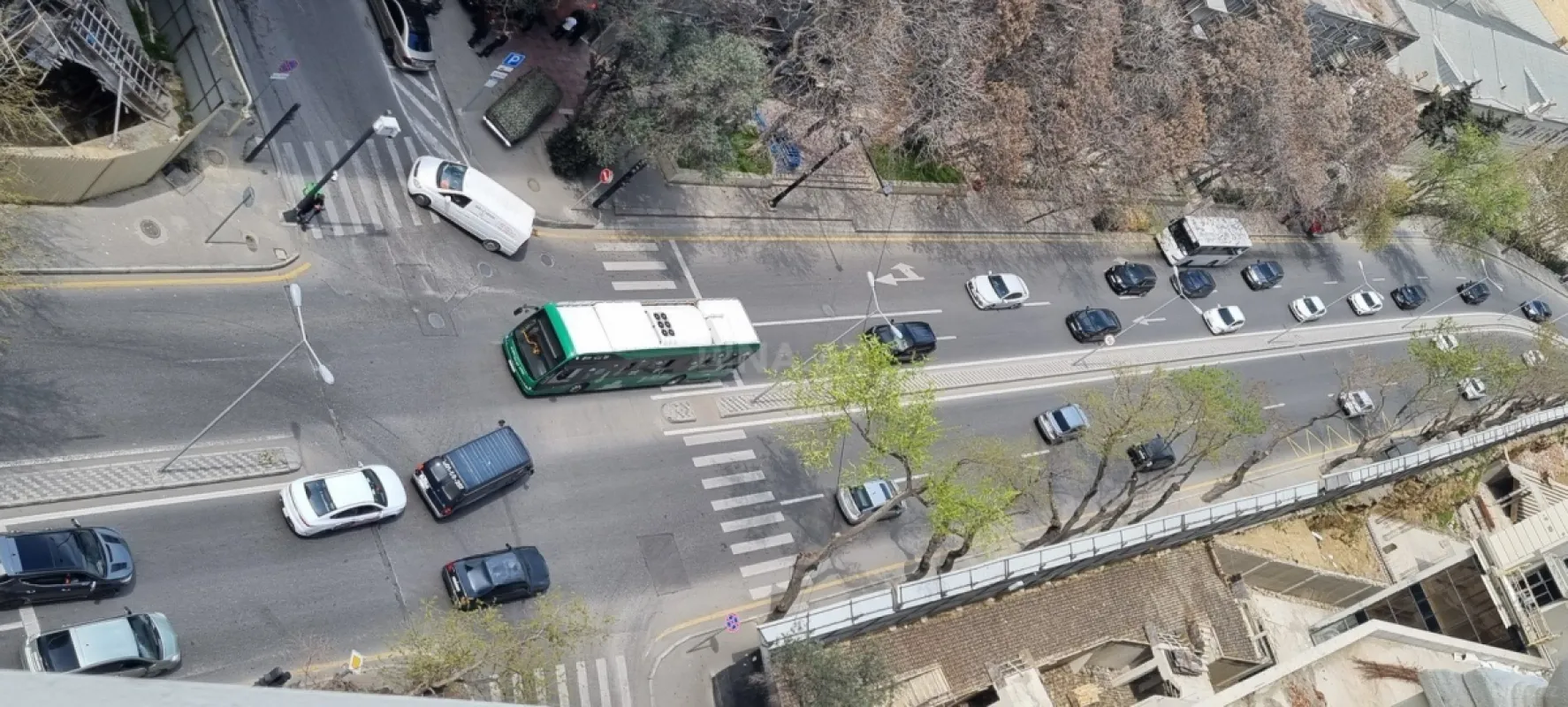 Satılır 3 otaqlı mənzil 112 m²