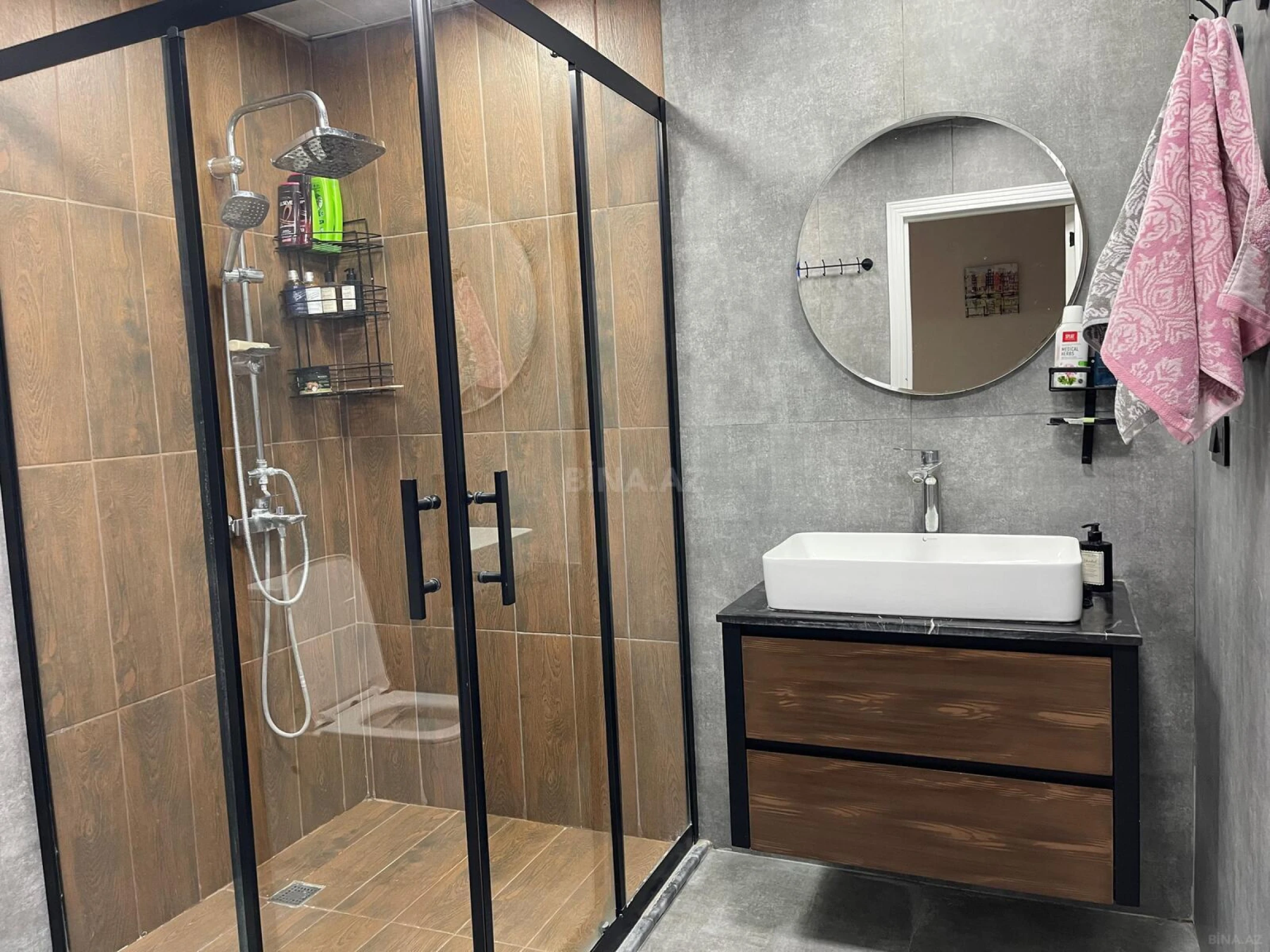 Satılır 3 otaqlı mənzil 112 m²