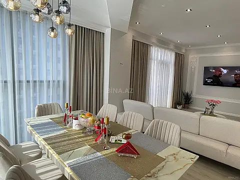 Satılır 3 otaqlı mənzil 112 m²