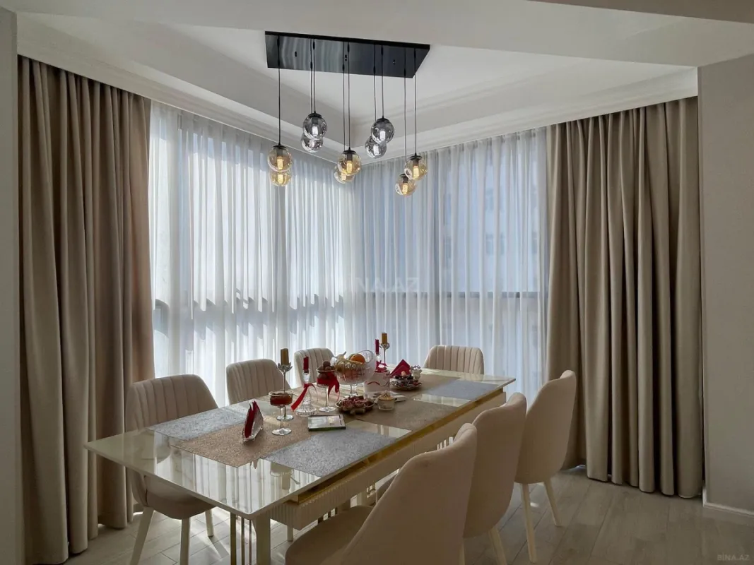 Satılır 3 otaqlı mənzil 112 m²