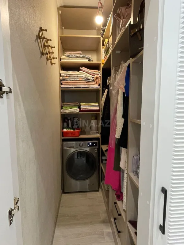 Satılır 3 otaqlı mənzil 112 m²