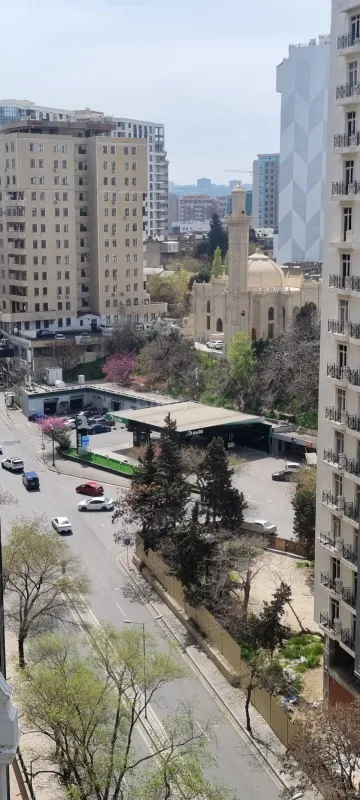 Satılır 3 otaqlı mənzil 112 m²