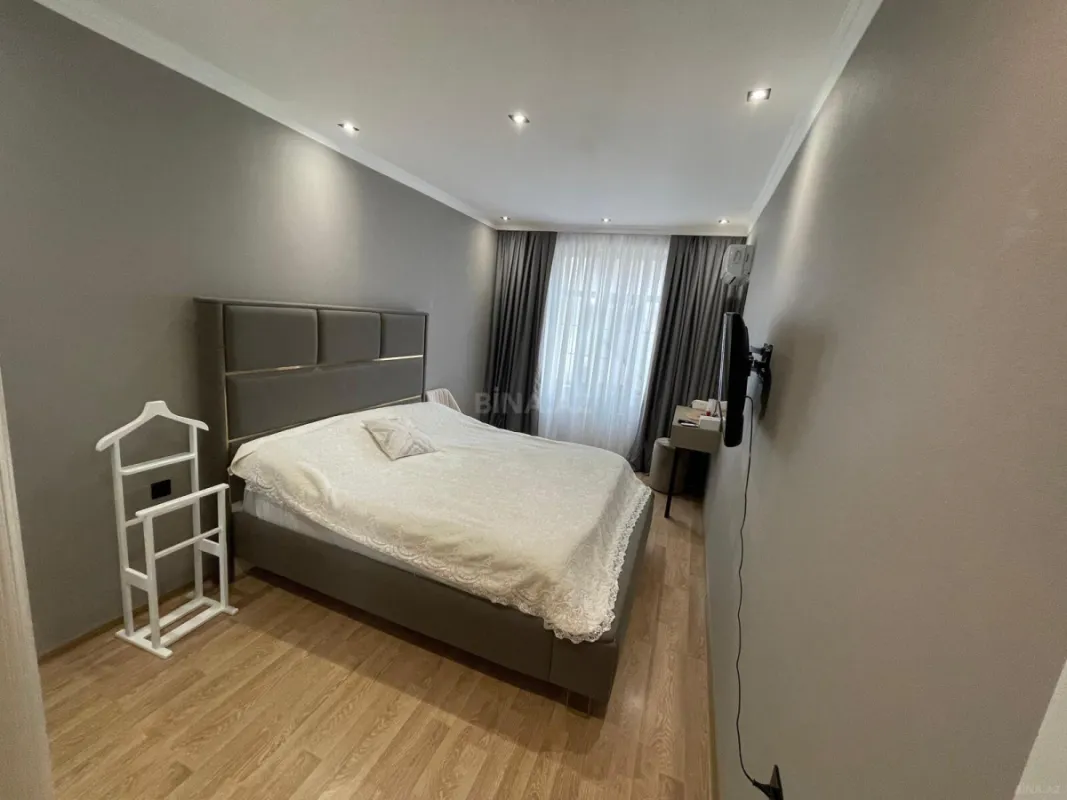 Satılır 3 otaqlı mənzil 112 m²