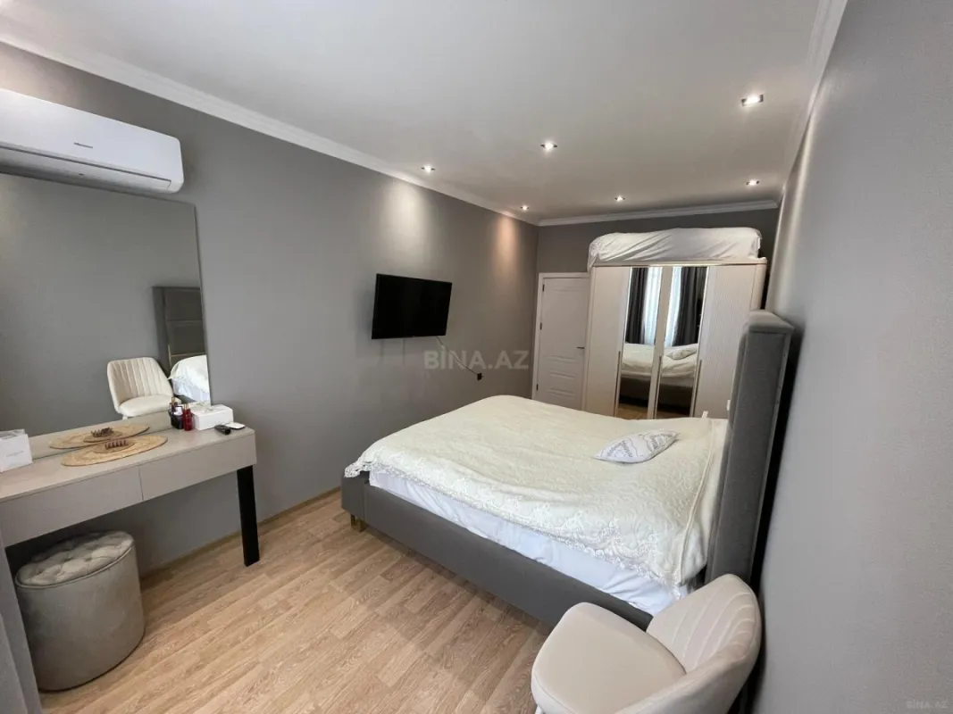 Satılır 3 otaqlı mənzil 112 m²