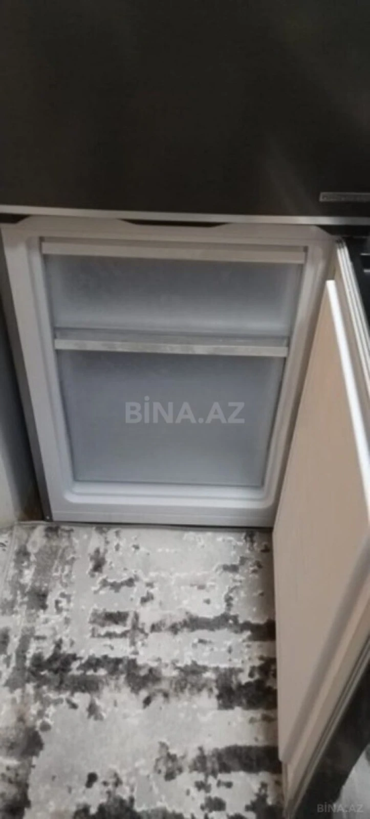 Kirayə verilir 2 otaqlı mənzil 50 m²