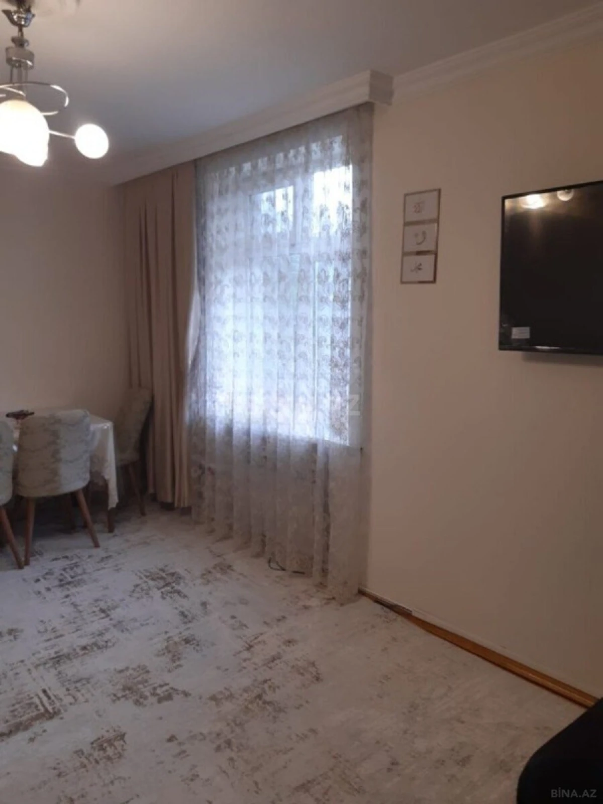Kirayə verilir 2 otaqlı mənzil 50 m²