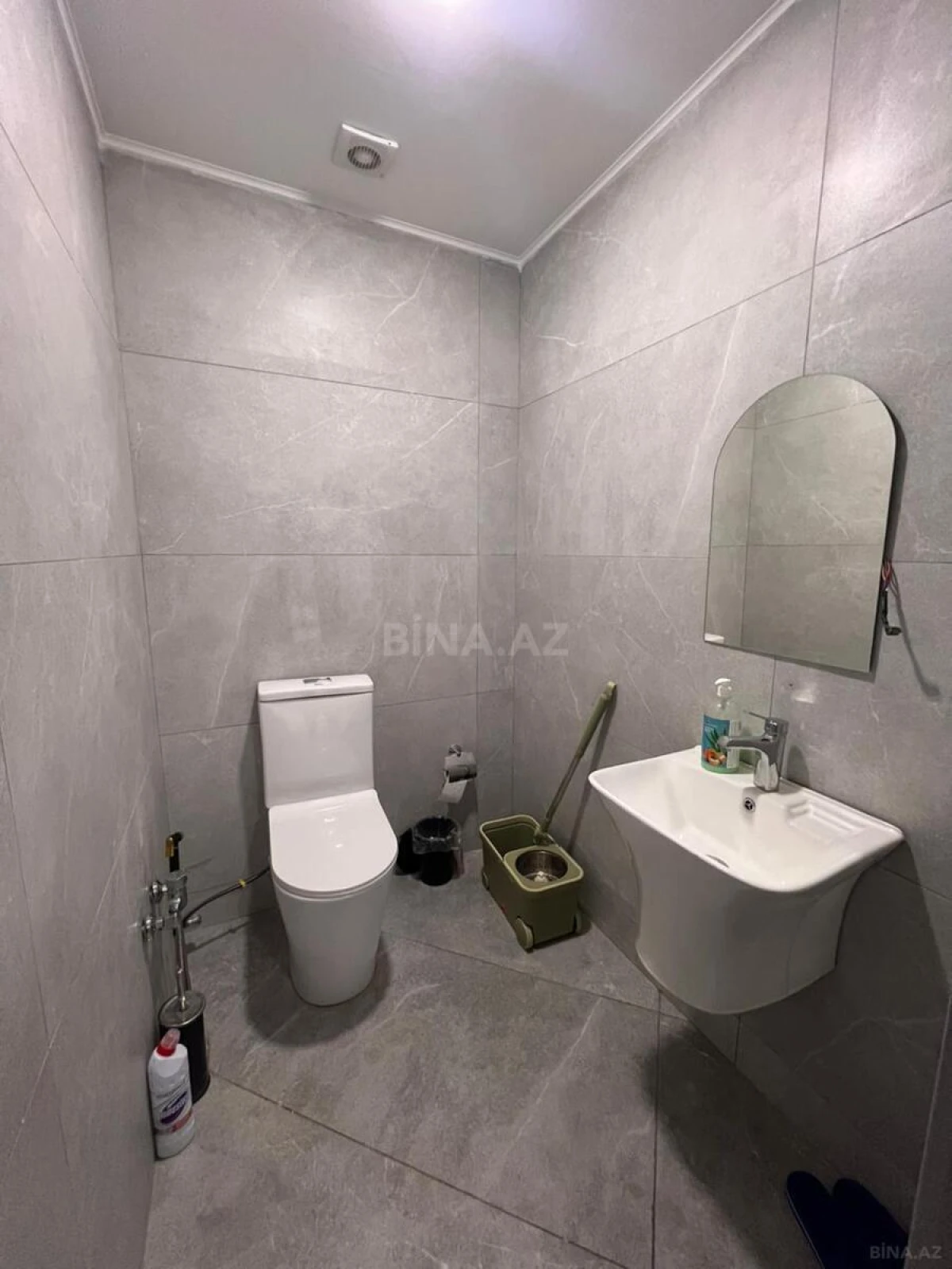 Kirayə verilir 2 otaqlı mənzil 85 m²