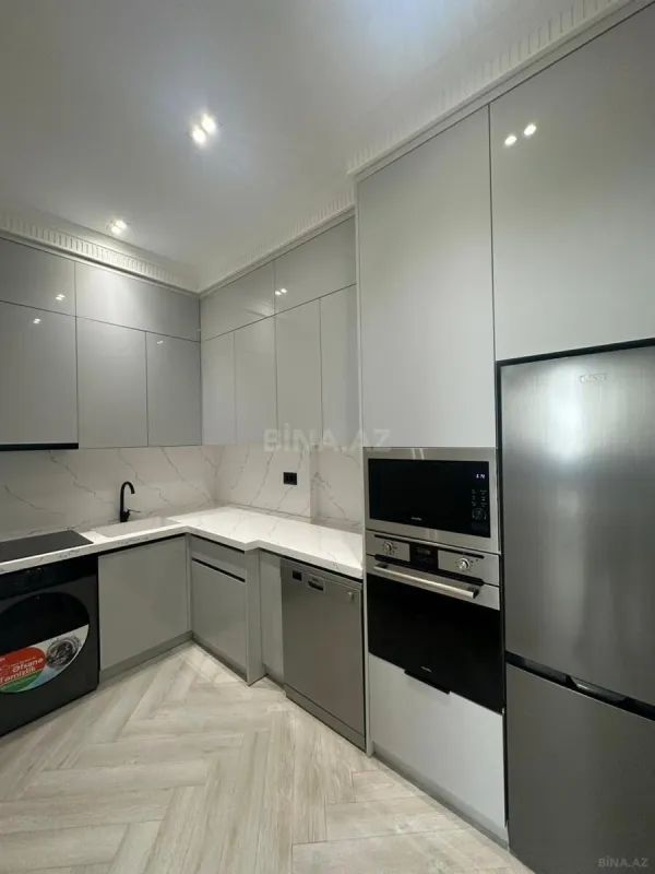 Kirayə verilir 3 otaqlı mənzil 101 m²