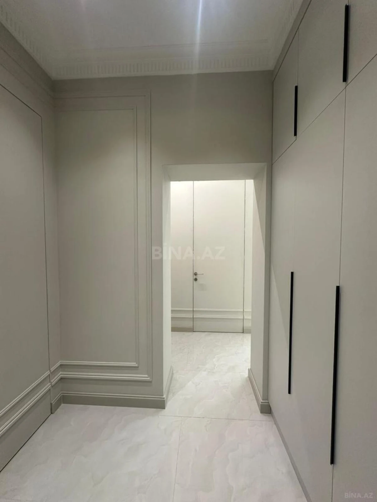 Kirayə verilir 3 otaqlı mənzil 101 m²