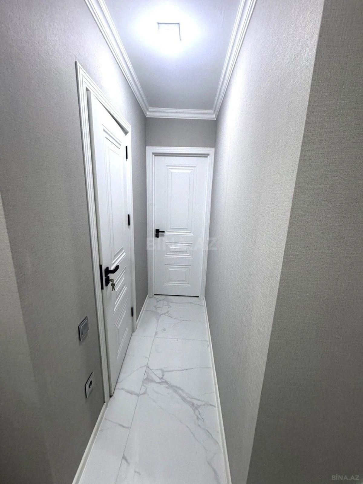 Satılır 2 otaqlı mənzil 60 m²